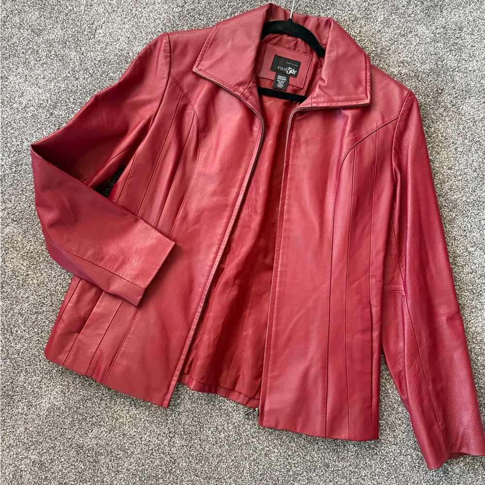 East 5th Burgundy Red Leather Jacket Classic Zip-Up Blazer Style Coat, Size M